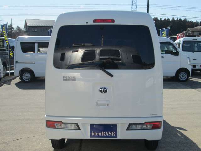 Toyota Pixis Van 9