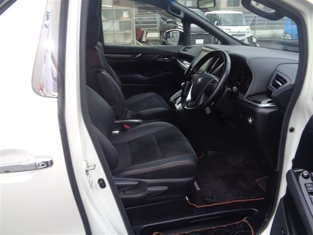 Toyota アルファード S A タイプBL 12