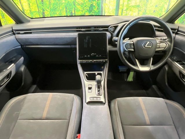 Lexus LBX 2