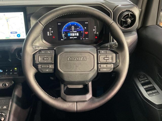 Toyota Land Cruiser FJ 8