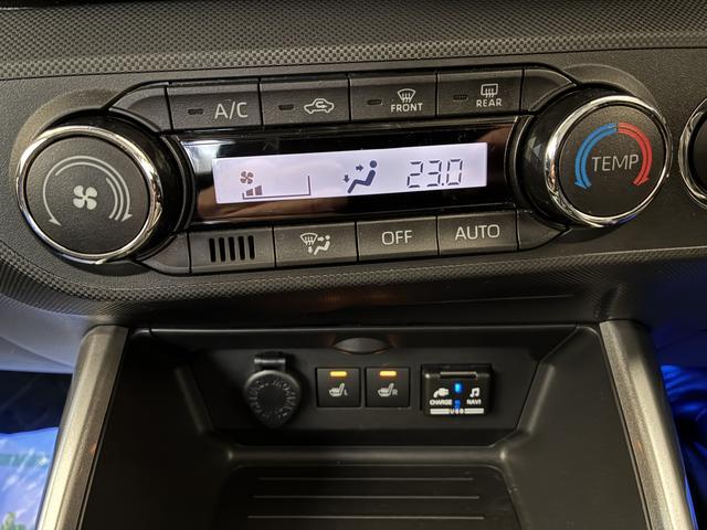Daihatsu Rocky 10
