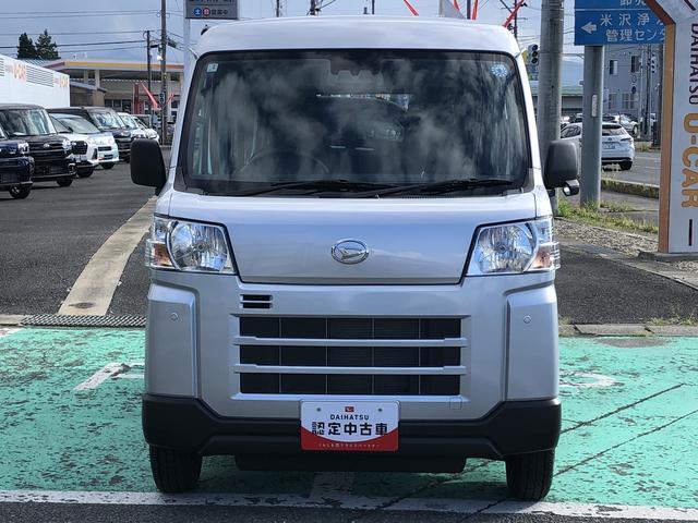 Daihatsu Hijet Cargo 5