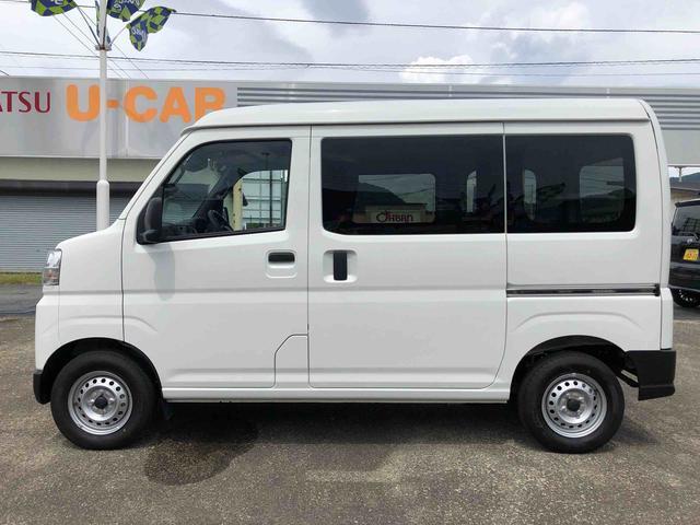 Daihatsu Hijet Cargo 8