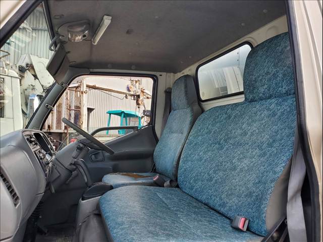 Mitsubishi Fuso Canter Guts 8