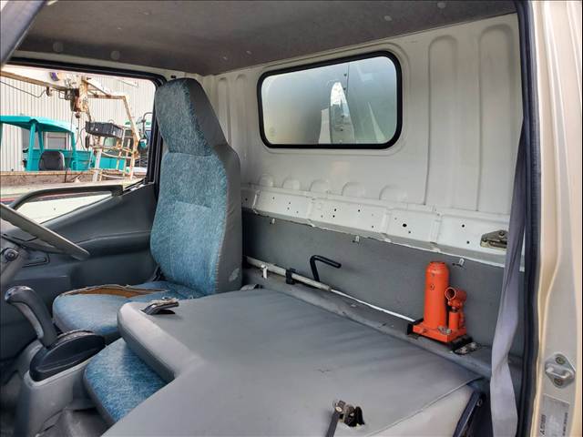 Mitsubishi Fuso Canter Guts 10