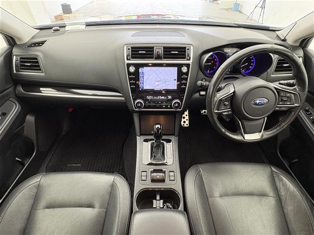 Subaru Legacy Outback 4