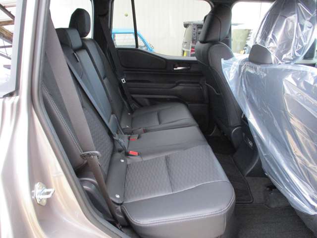 Toyota Land Cruiser 250 9