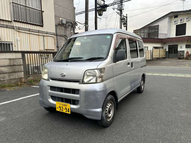 Daihatsu Hijet Cargo 2