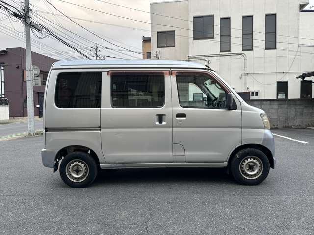 Daihatsu Hijet Cargo 5