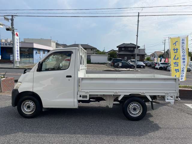Toyota Light Ace Truck 9