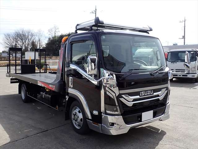 Isuzu Elf 3