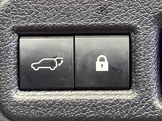 Lexus NX 7