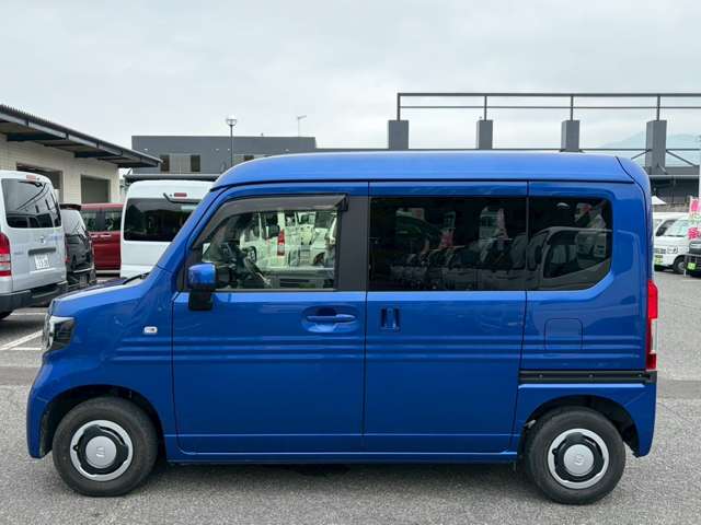Honda N-VAN 12
