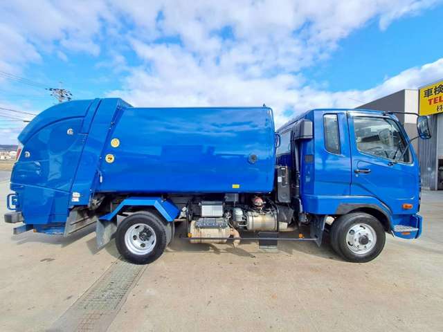Mitsubishi Fuso Fighter 4