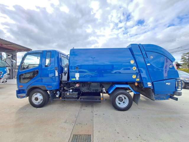 Mitsubishi Fuso Fighter 5