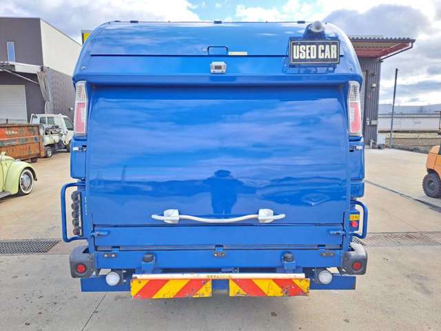 Mitsubishi Fuso Fighter 7