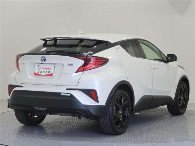 Toyota C-HR 4