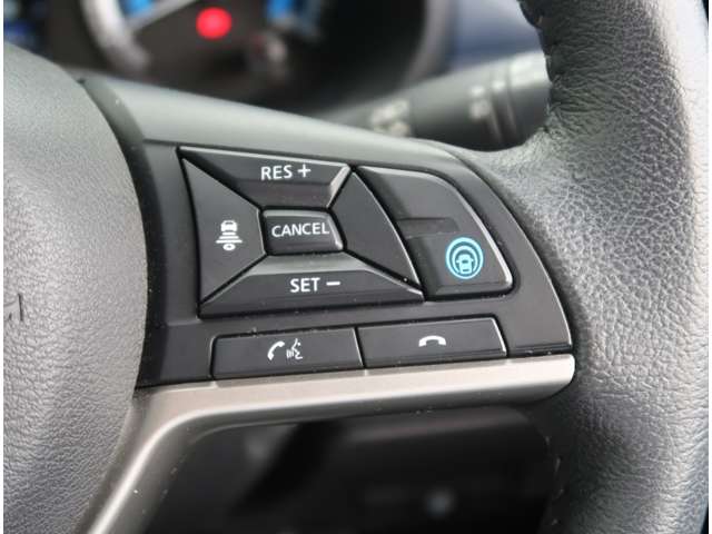 Mitsubishi eK X 12