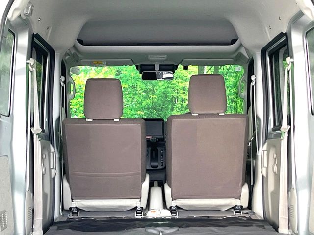 Nissan NV100 Clipper 11