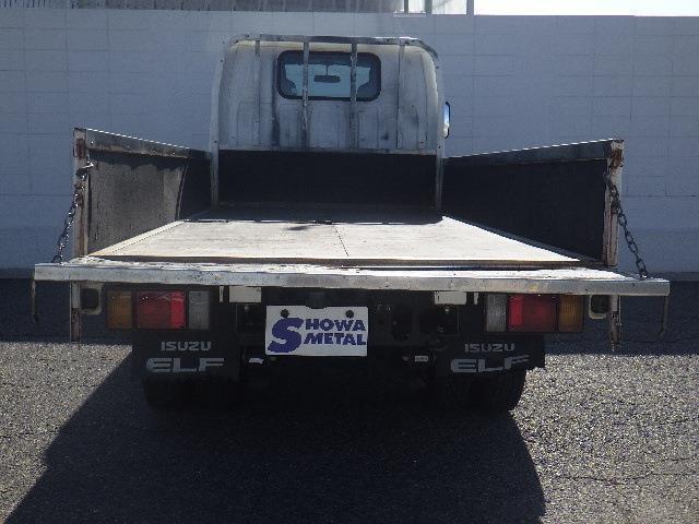 Isuzu Elf 8