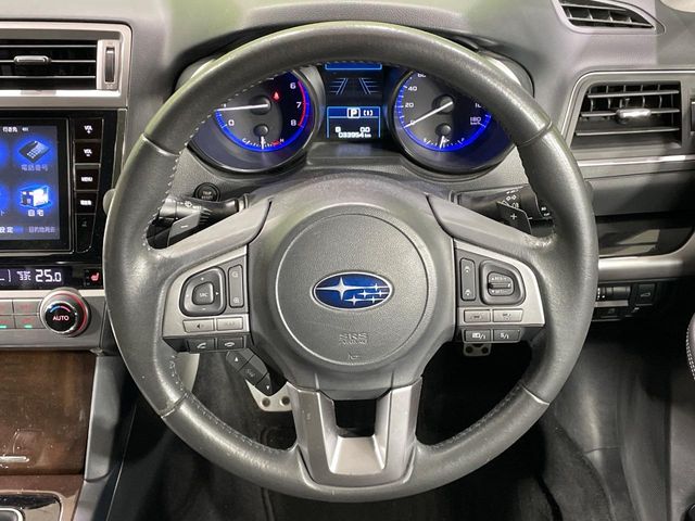 Subaru Legacy Outback 11