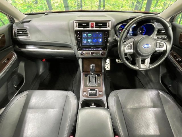Subaru Legacy Outback 2