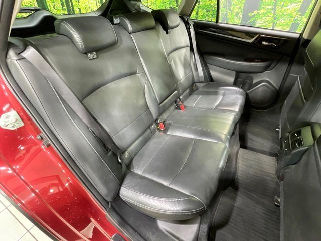 Subaru Legacy Outback 9