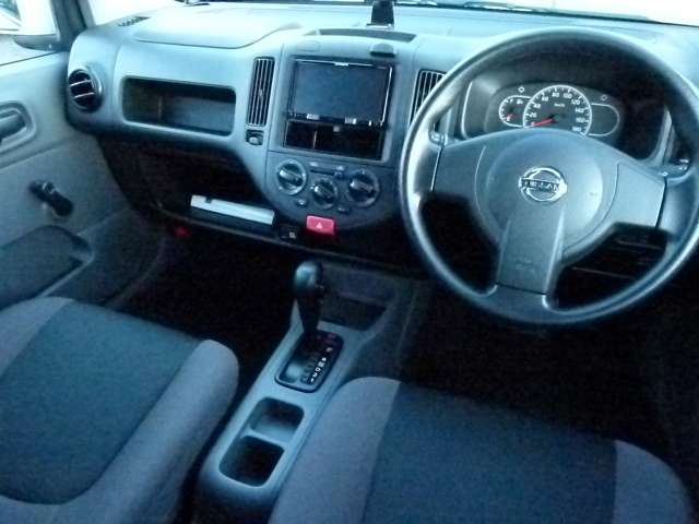 Nissan AD 11