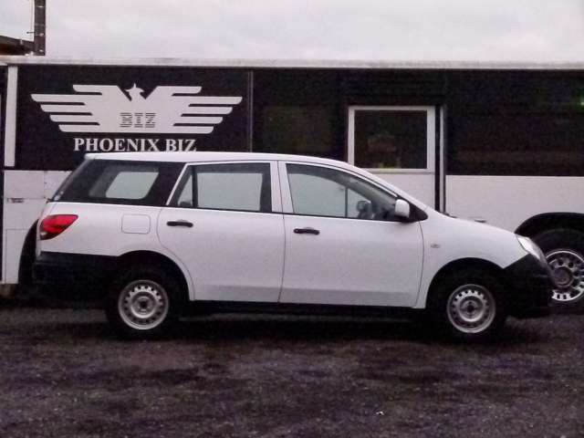 Nissan AD 4
