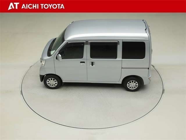 Toyota Pixis Van 11