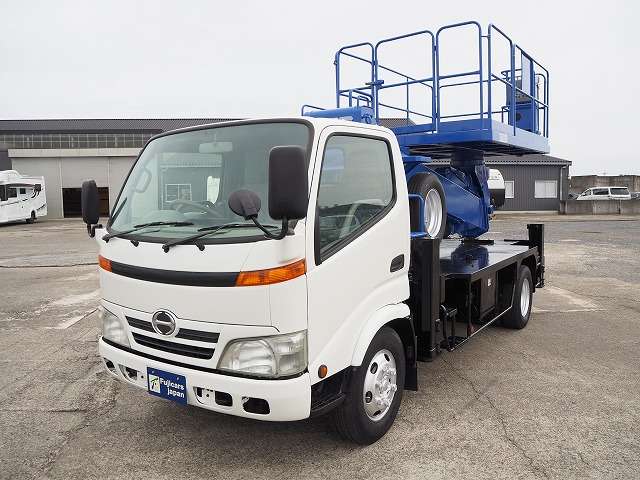 Hino Dutro 6
