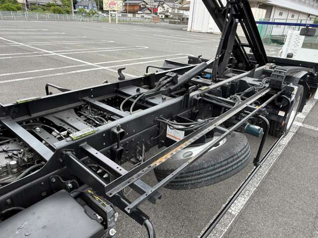 Mitsubishi Fuso Canter 12