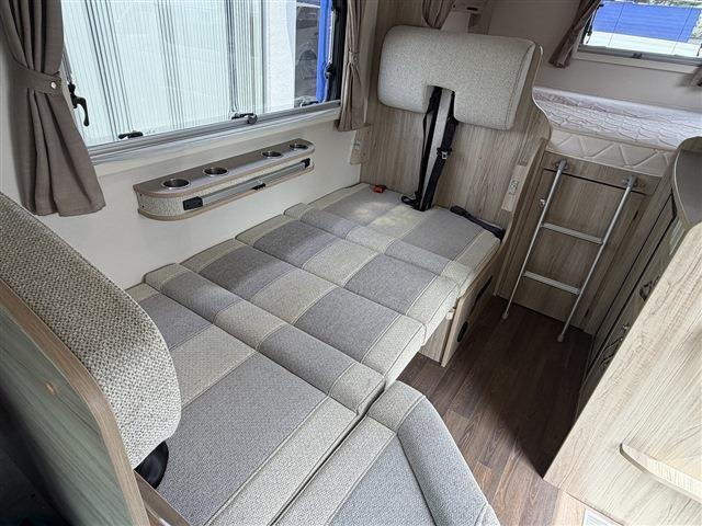 Toyota Camroad 5