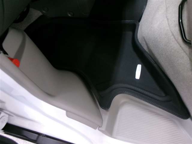 Suzuki Every 8