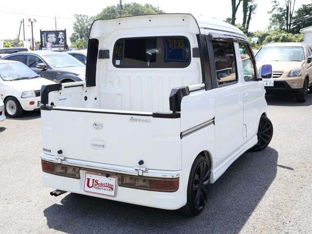 Daihatsu Hijet Deck Van 8
