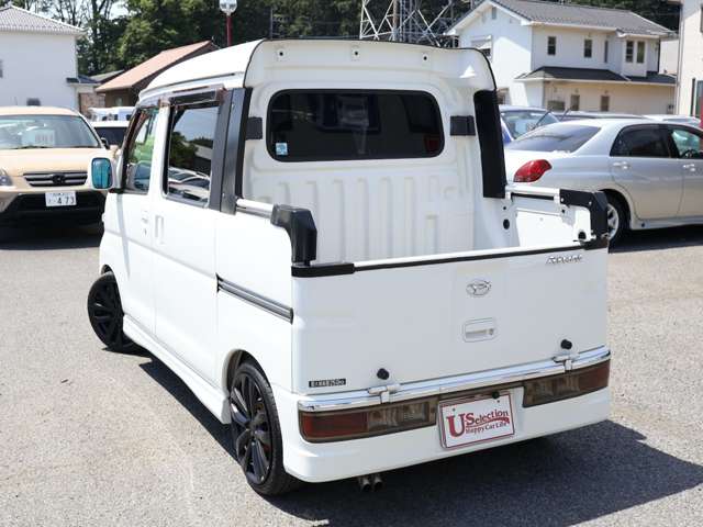 Daihatsu Hijet Deck Van 9