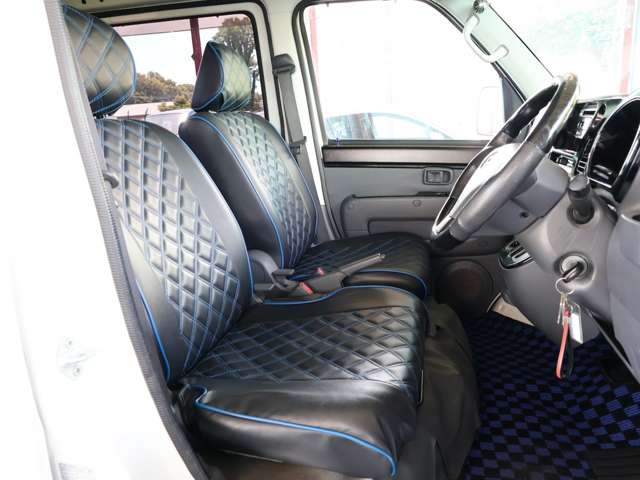 Daihatsu Hijet Deck Van 10