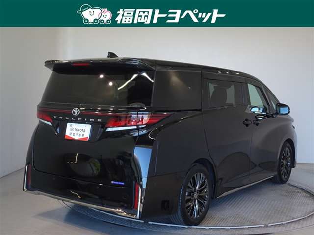 Toyota Vellfire 3