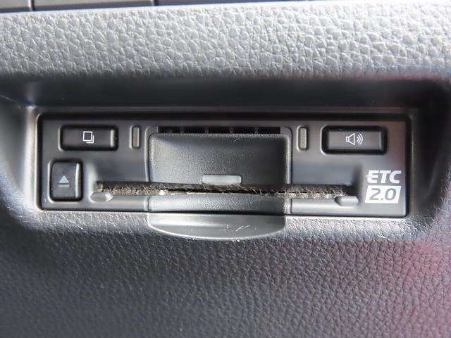 Toyota Harrier 3