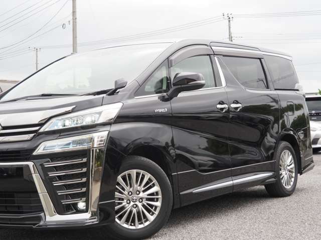 Toyota Vellfire 12