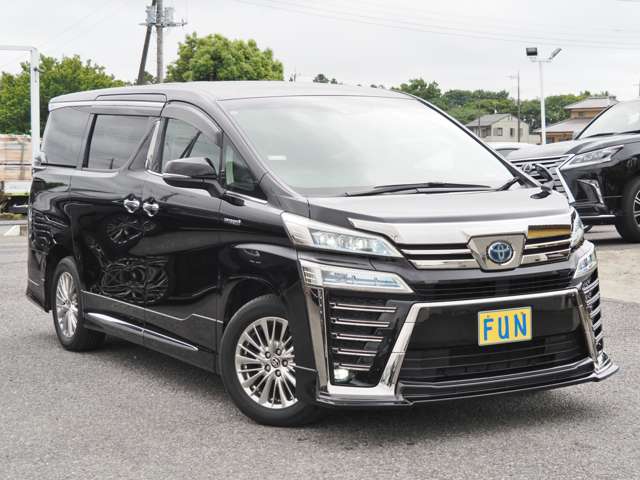Toyota Vellfire 3
