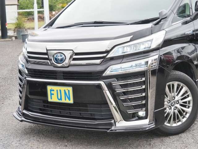 Toyota Vellfire 8