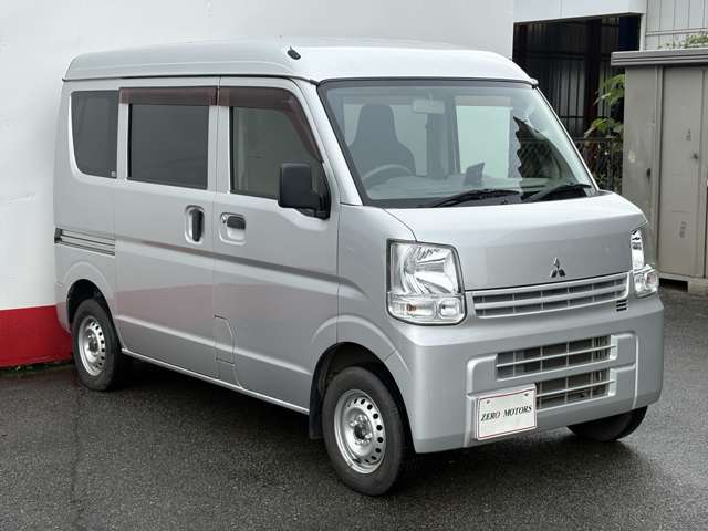 Mitsubishi Minicab Van 6