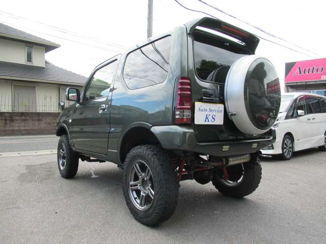 Suzuki Jimny 6