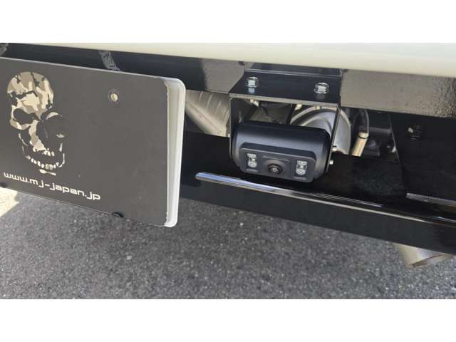 Mitsubishi Fuso Canter 9