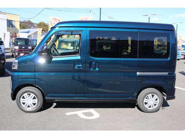 Daihatsu Atrai 7