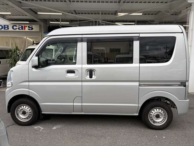 Nissan NV100 Clipper 12