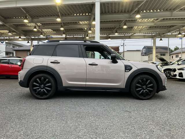 MINI Crossover 11
