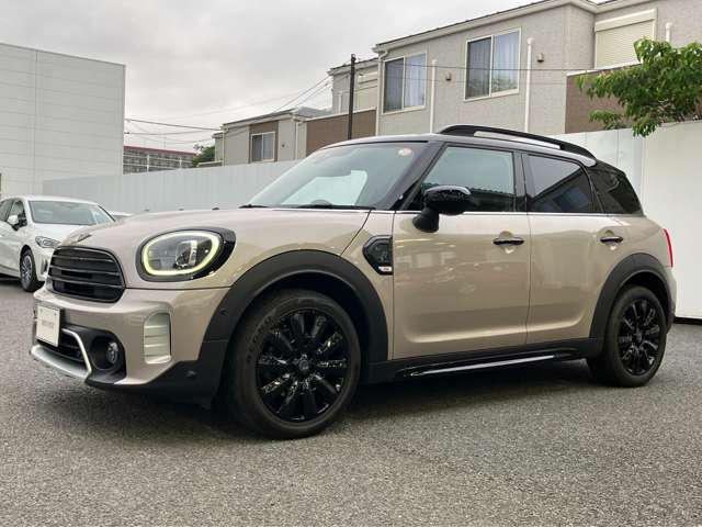 MINI Crossover 8
