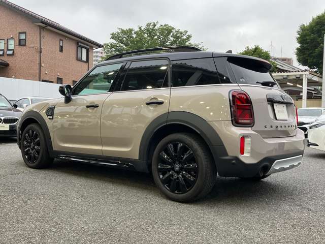 MINI Crossover 9